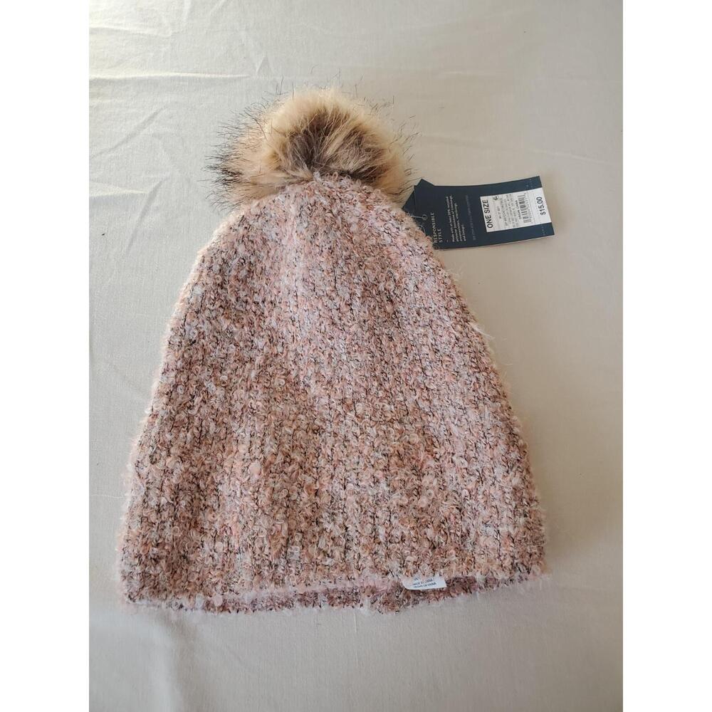 Universal Thread Womens Green Fleece Lined Knit Winter Beanie Lt Brown Accent - Picture 2 of 5